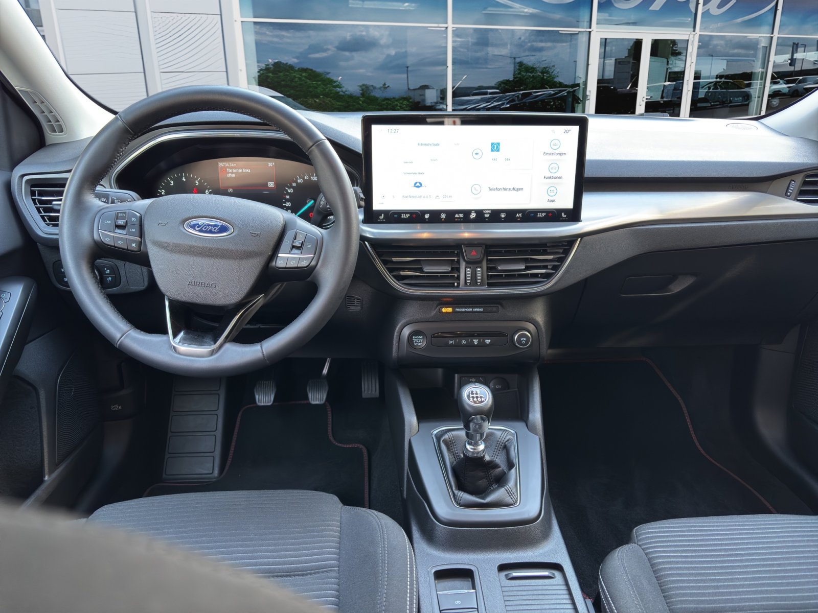 Fahrzeugabbildung Ford Focus 1.0 Ecoboost Titanium #Winterpaket