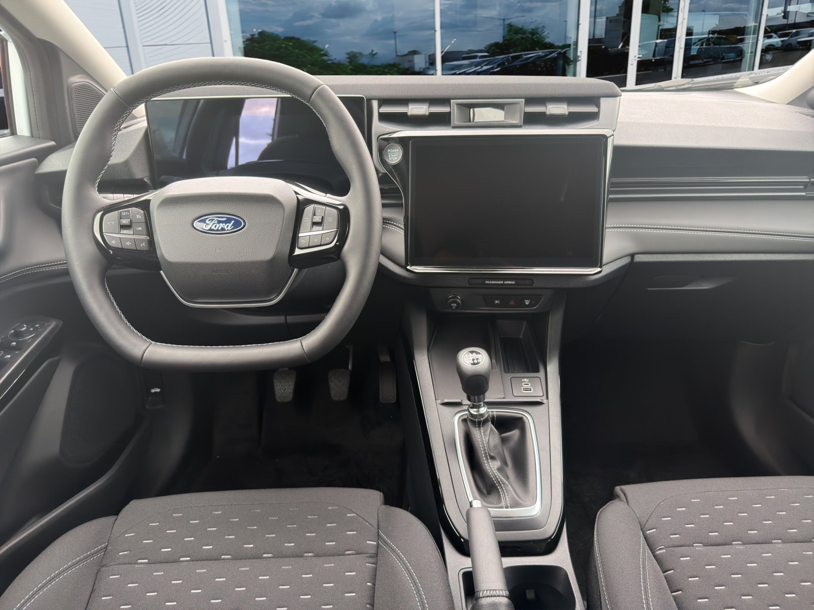 Fahrzeugabbildung Ford Puma EcoBoost Titanium #Winterpaket