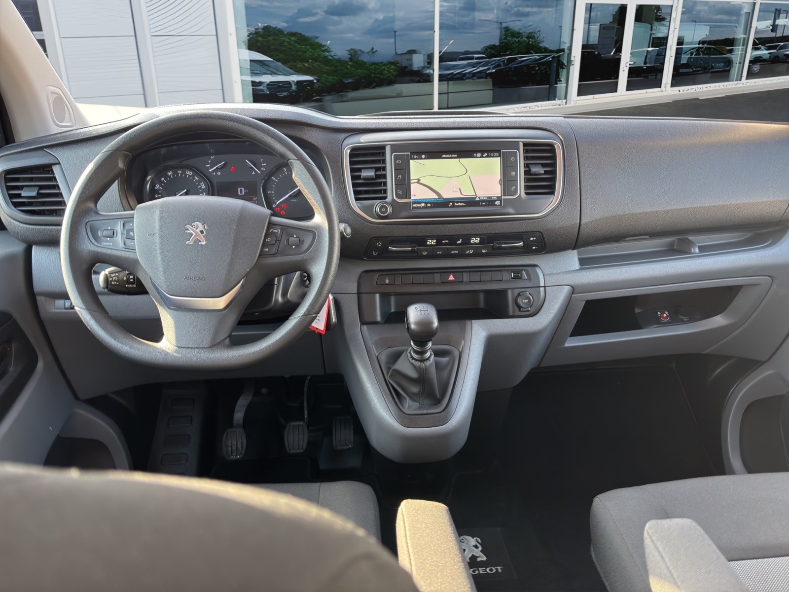 Fahrzeugabbildung Peugeot Expert L2