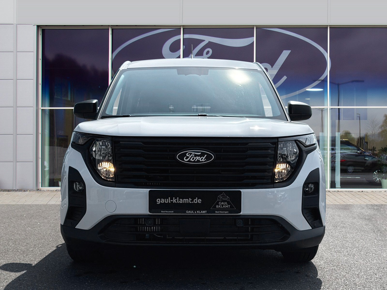 Fahrzeugabbildung Ford Transit Courier Trend Doppelkabine