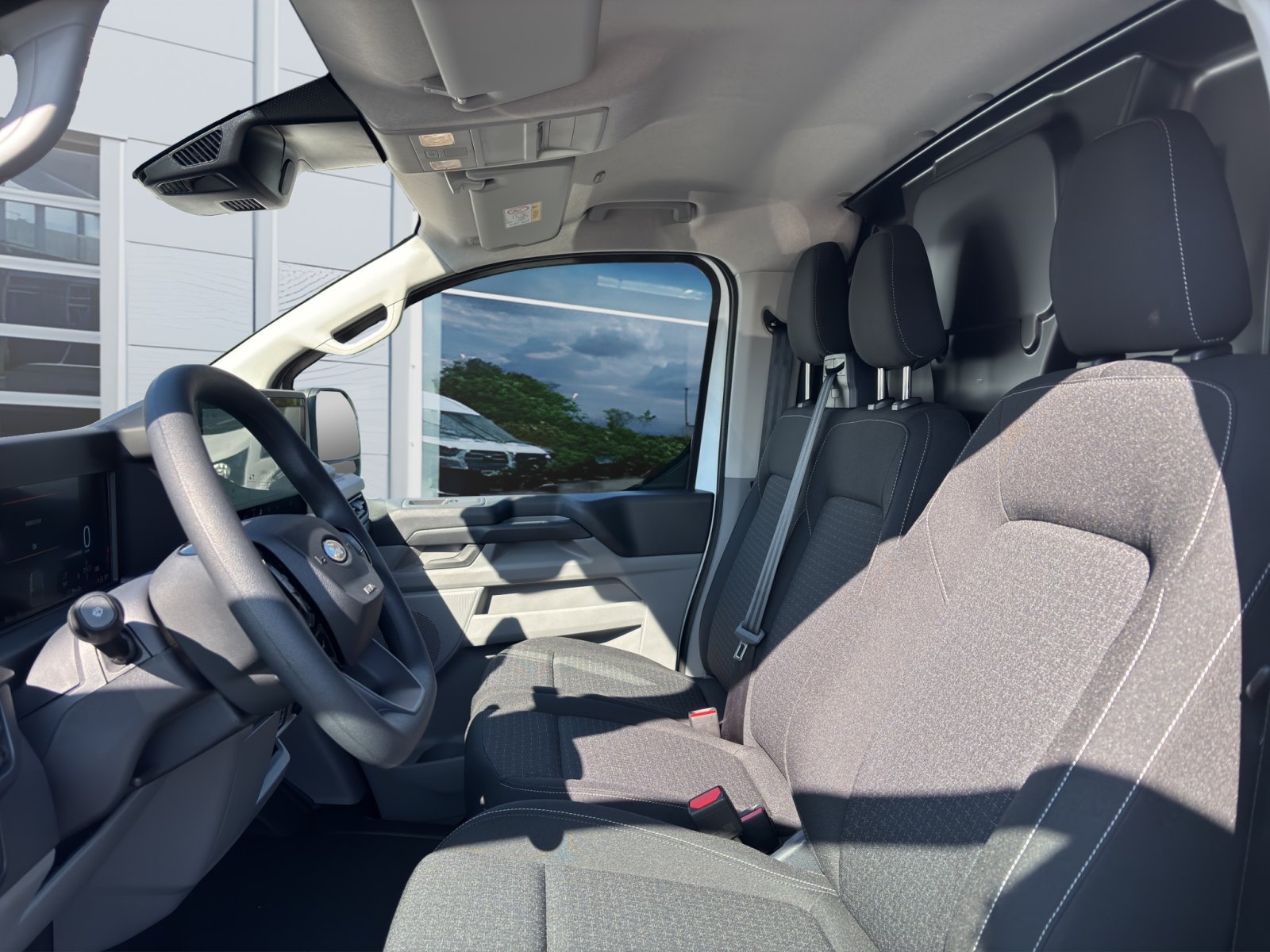 Fahrzeugabbildung Ford Transit Custom 2.0 Ecoblue 320 L1 Trend FWD