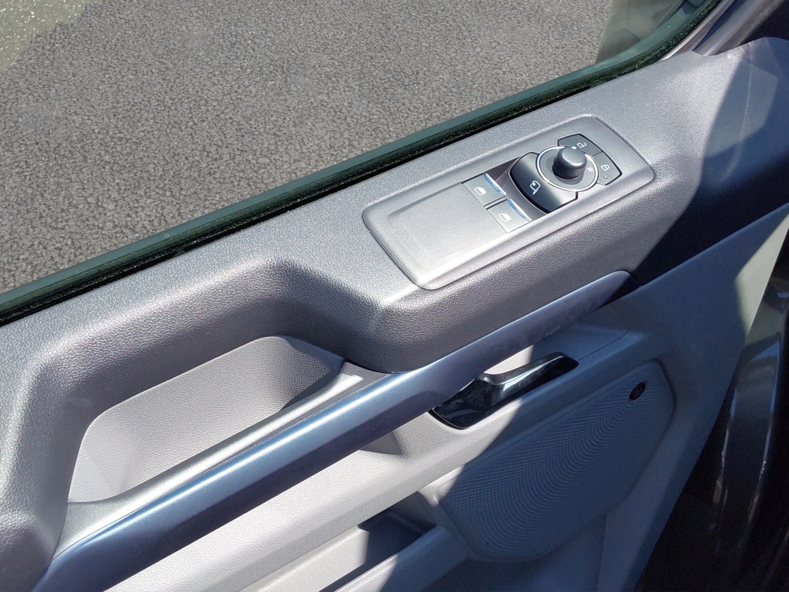 Fahrzeugabbildung Ford Tourneo Custom 125 kW Diesel 320 L2 Active #B&O Sound