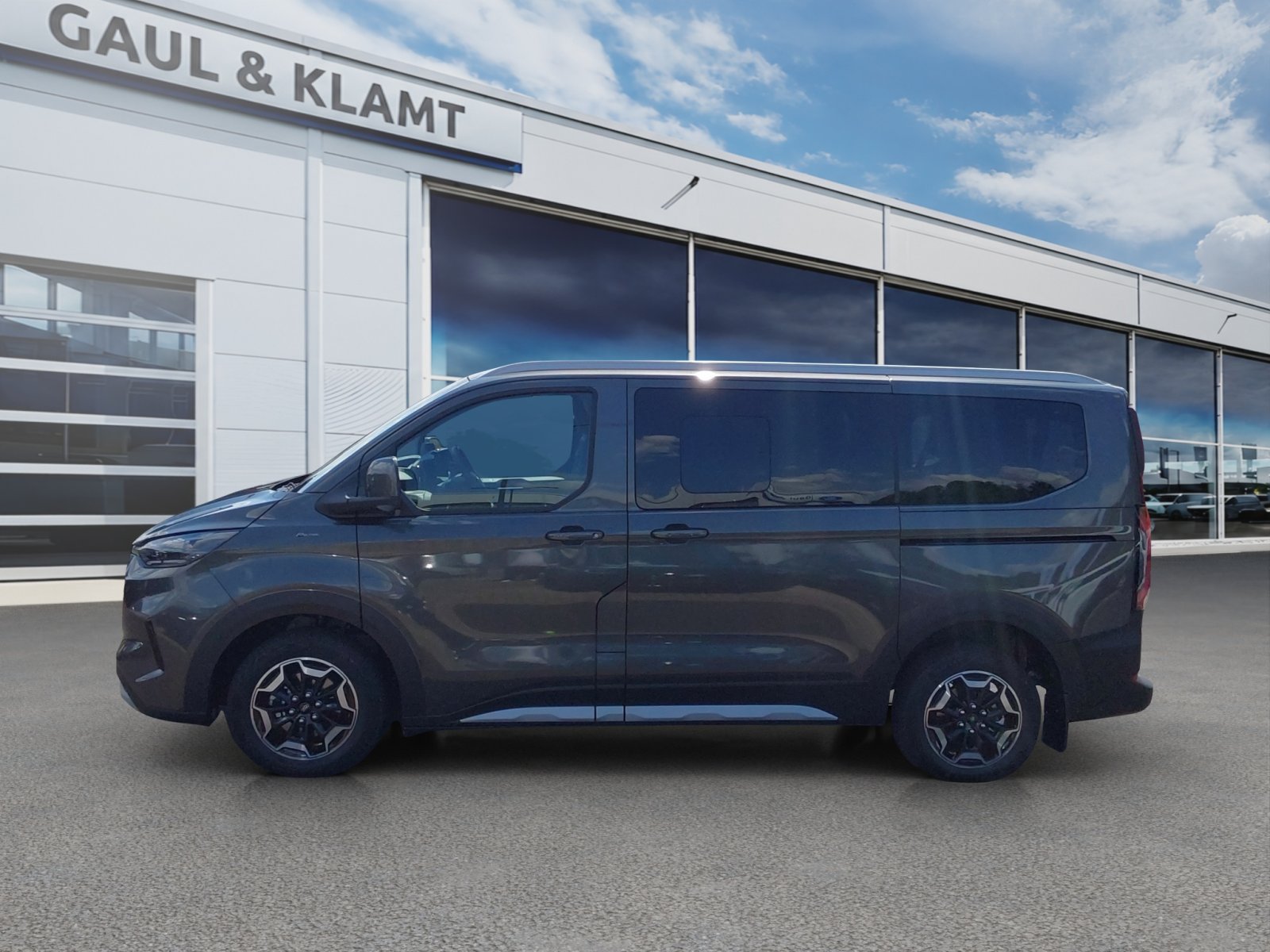 Fahrzeugabbildung Ford Tourneo Custom 125 kW Diesel 320 L2 Active #B&O Sound