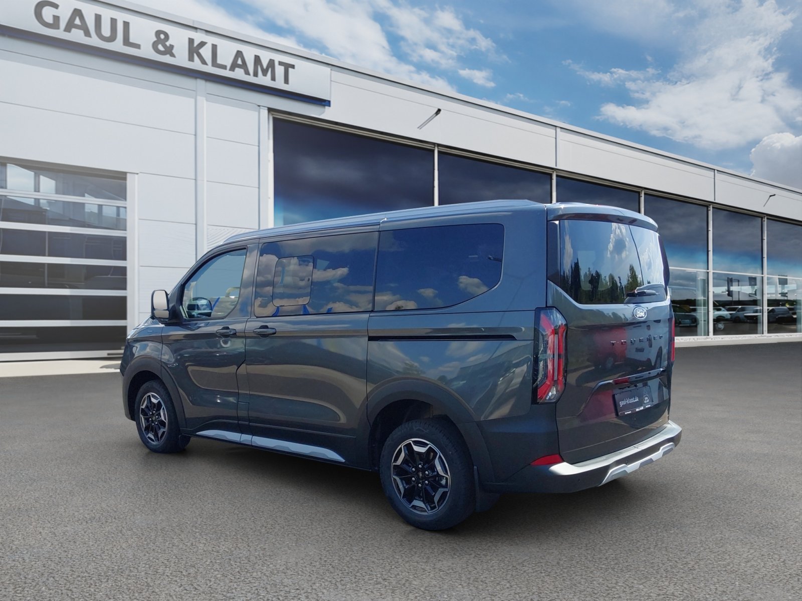 Fahrzeugabbildung Ford Tourneo Custom 125 kW Diesel 320 L2 Active #B&O Sound