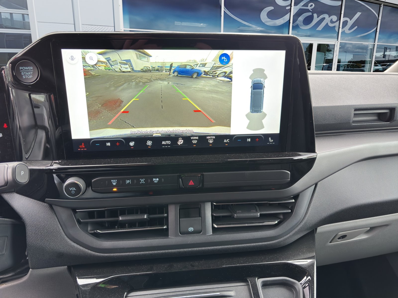 Fahrzeugabbildung Ford Tourneo Custom 2.0 Ecoblue 320 L1 Nugget Titanium Aufstelldach FWD