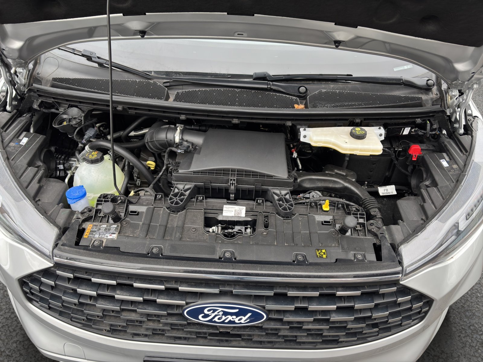 Fahrzeugabbildung Ford Tourneo Custom 2.0 Ecoblue 320 L1 Nugget Titanium Aufstelldach FWD