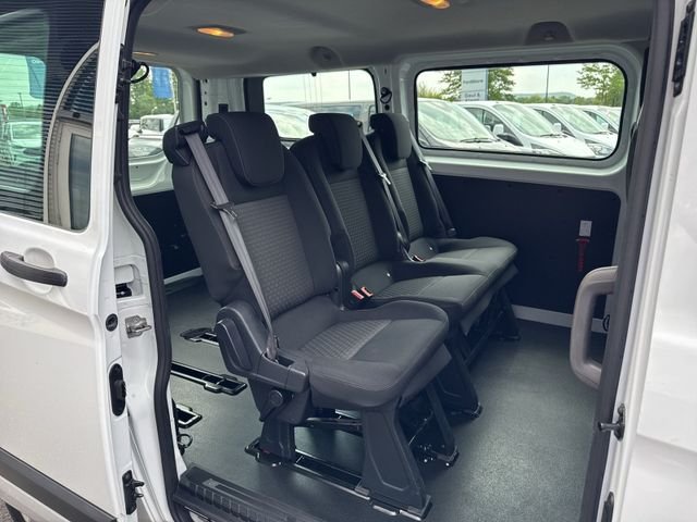 Fahrzeugabbildung Ford Transit Custom Kombi 320 L1 Trend #6-Sitzer