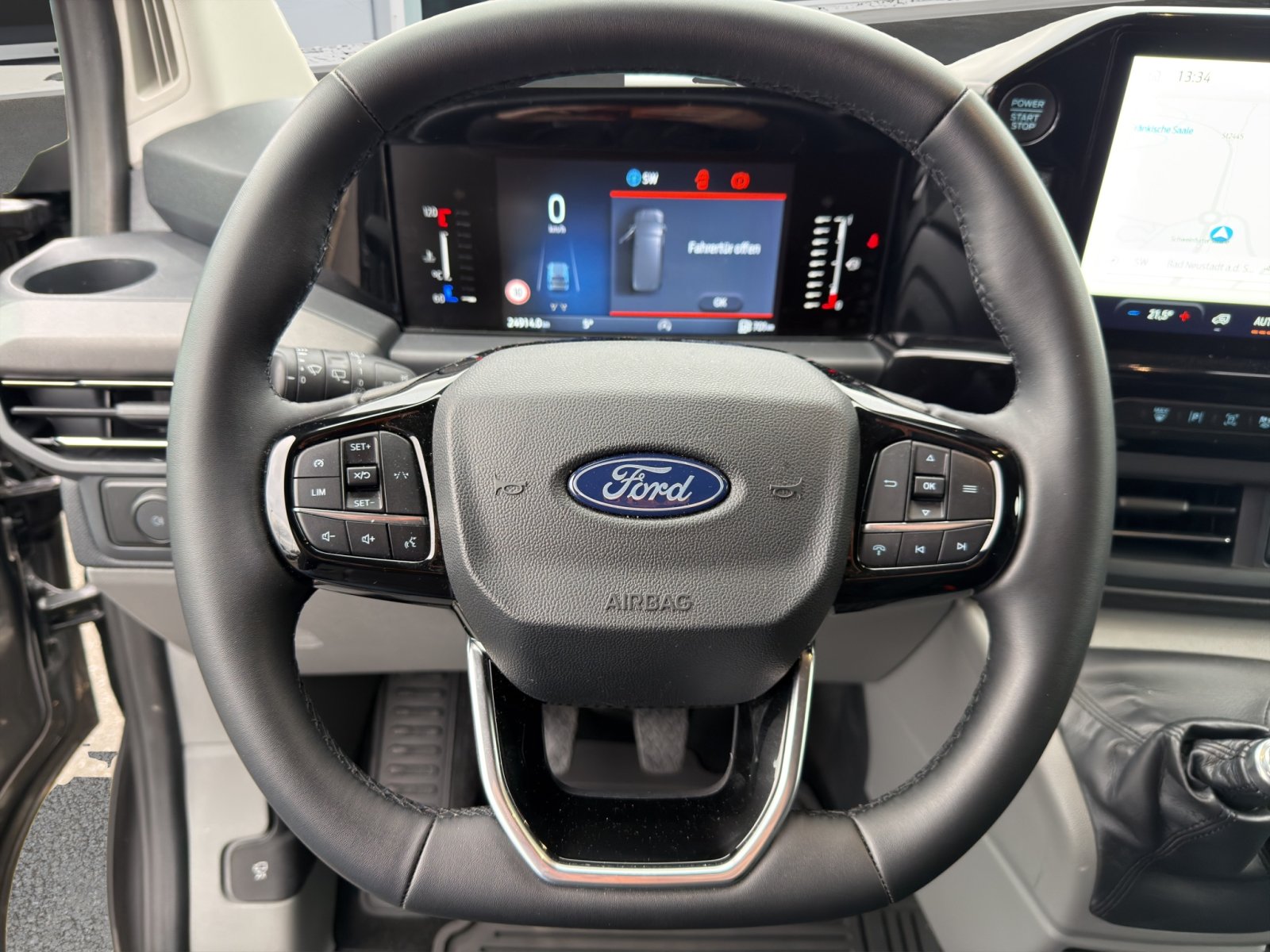 Fahrzeugabbildung Ford Tourneo Custom 320 L1 Tourneo Trend FWD