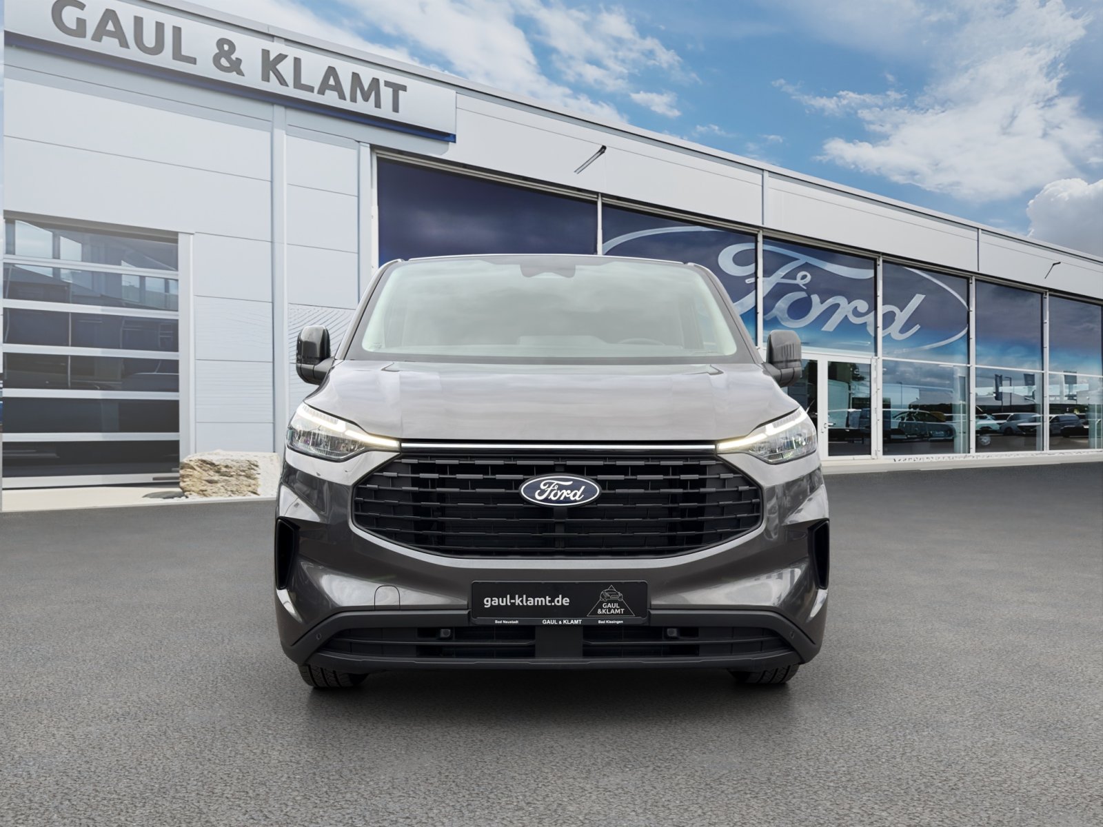 Fahrzeugabbildung Ford Tourneo Custom 320 L1 Tourneo Trend FWD