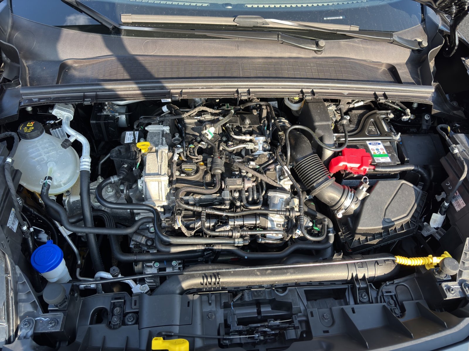 Fahrzeugabbildung Ford Puma 1.0 Ecoboost Titanium