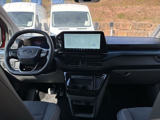 Fahrzeugabbildung Ford Tourneo Custom 2.0 320 L1 Nugget Titanium