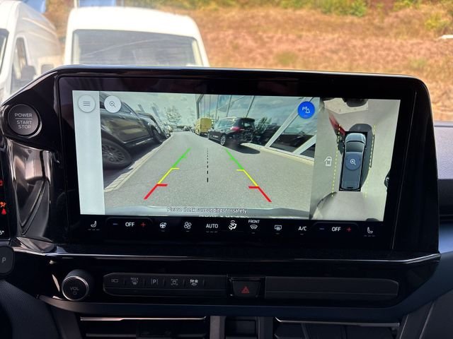 Fahrzeugabbildung Ford Tourneo Custom 2.0 320 L1 Nugget Titanium