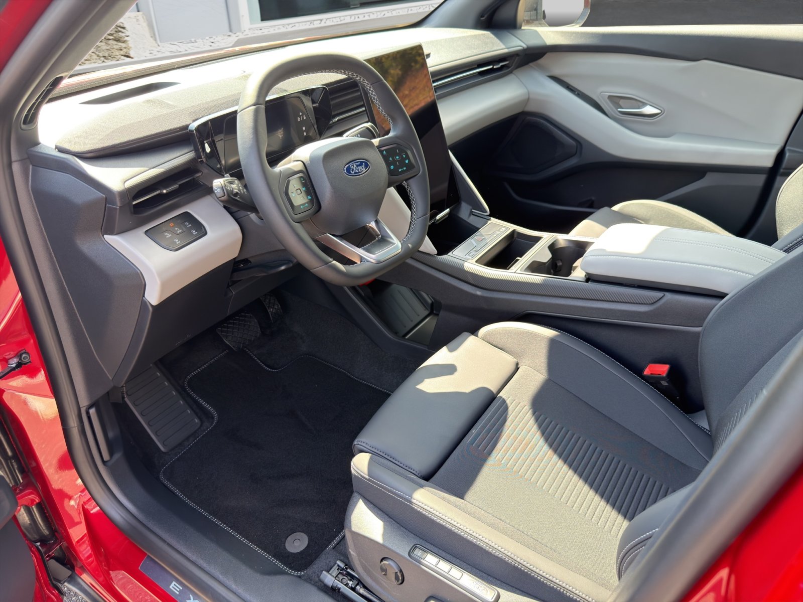 Fahrzeugabbildung Ford Explorer BEV 210 kW Premium #HeadUp #Navi #Panoramadach