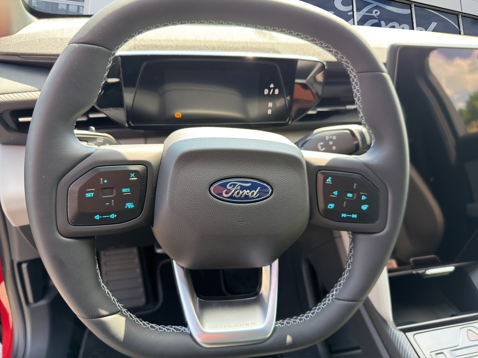 Fahrzeugabbildung Ford Explorer BEV 210 kW Premium #HeadUp #Navi #Panoramadach