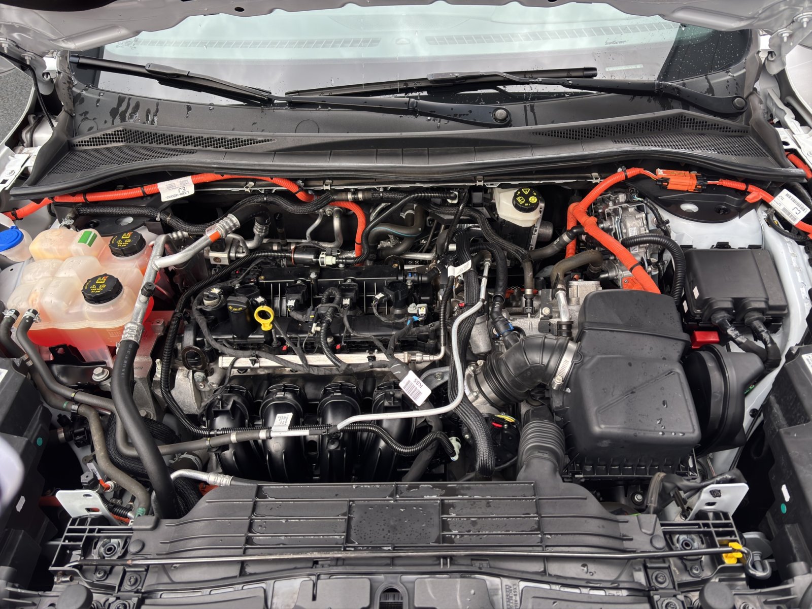 Fahrzeugabbildung Ford Kuga 2.5 PHEV Plug-In Hybrid ST-Line X #Winterpaket #Rückfahrkamera