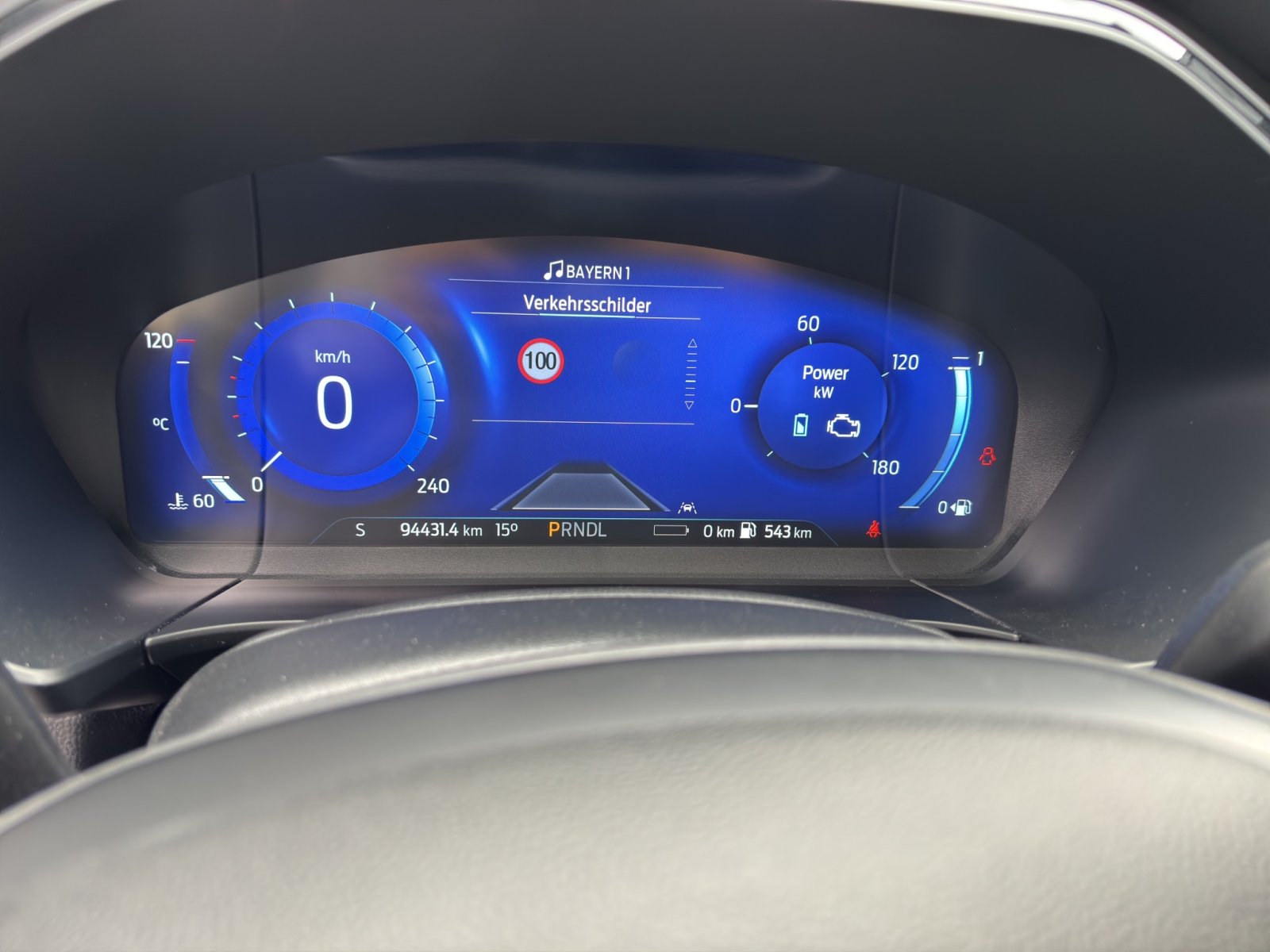Fahrzeugabbildung Ford Kuga 2.5 PHEV Plug-In Hybrid ST-Line X #Winterpaket #Rückfahrkamera