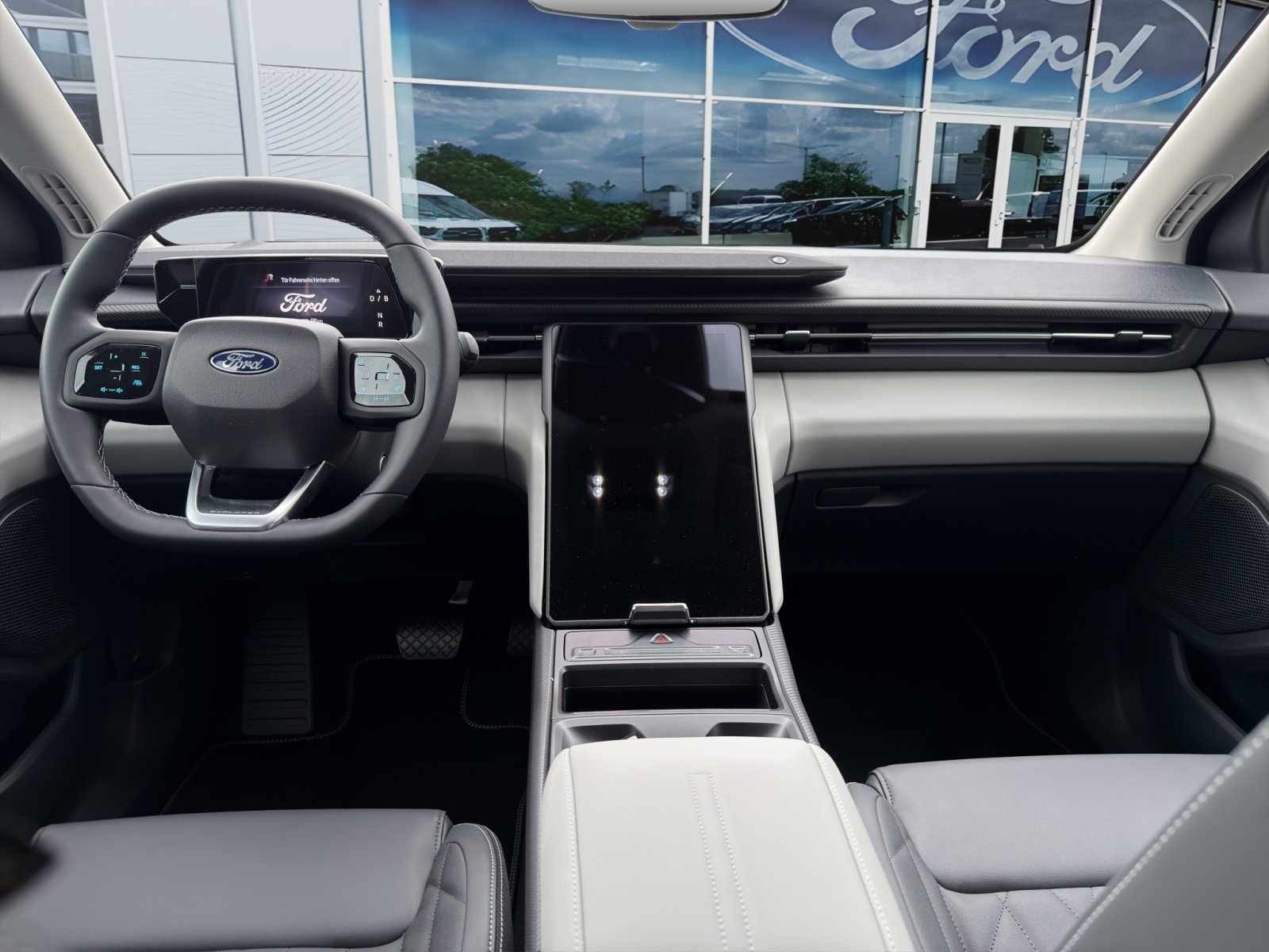 Fahrzeugabbildung Ford Explorer eMotor Premium RWD