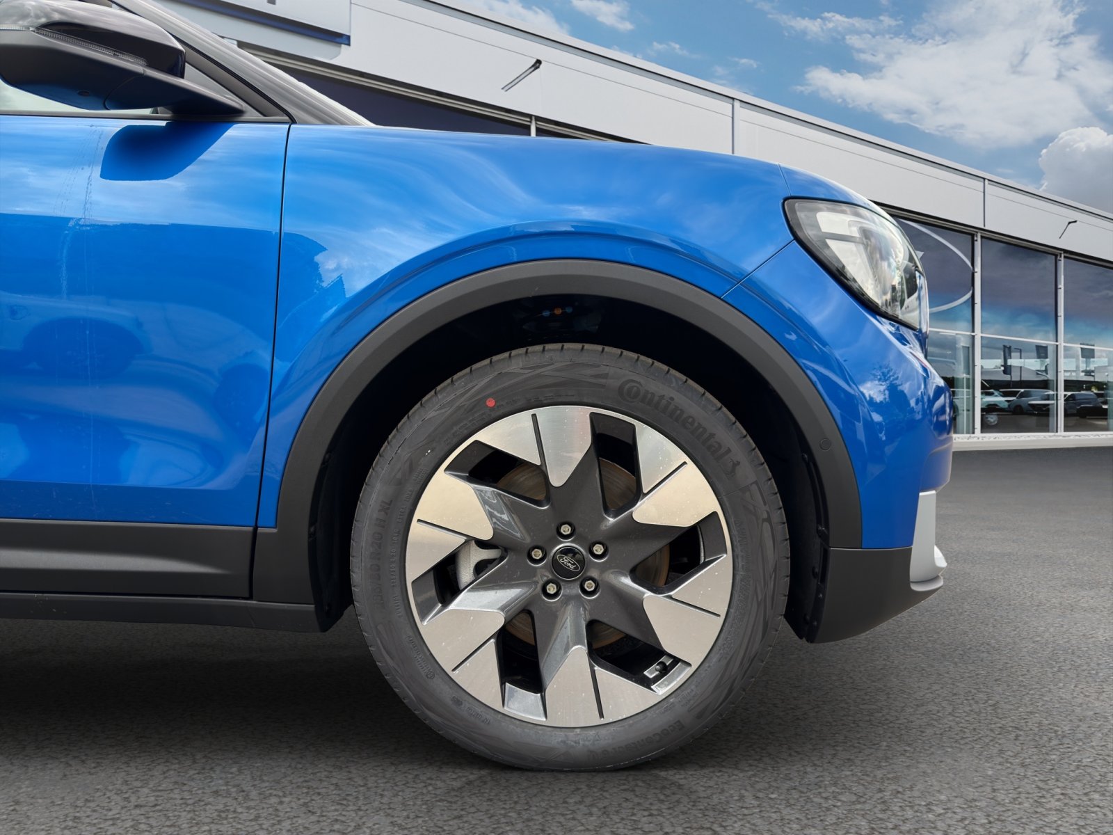 Fahrzeugabbildung Ford Explorer eMotor Premium RWD
