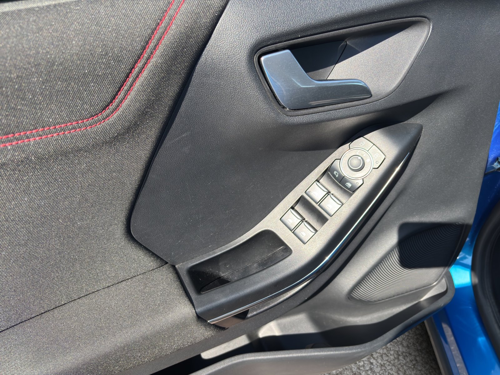 Fahrzeugabbildung Ford Puma 1,0l 92 kW ST-Line #Navi #Winterpaket