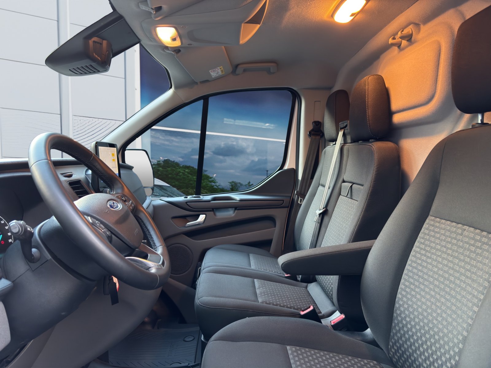 Fahrzeugabbildung Ford Transit Custom 300 L1 Trend