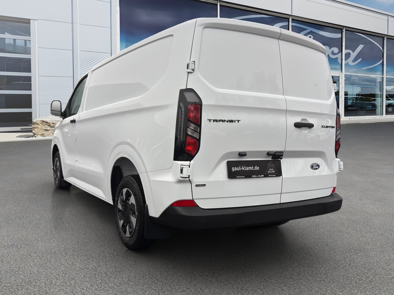 Fahrzeugabbildung Ford Transit Custom 320 L1 Trend FWD Plug-in Hybrid