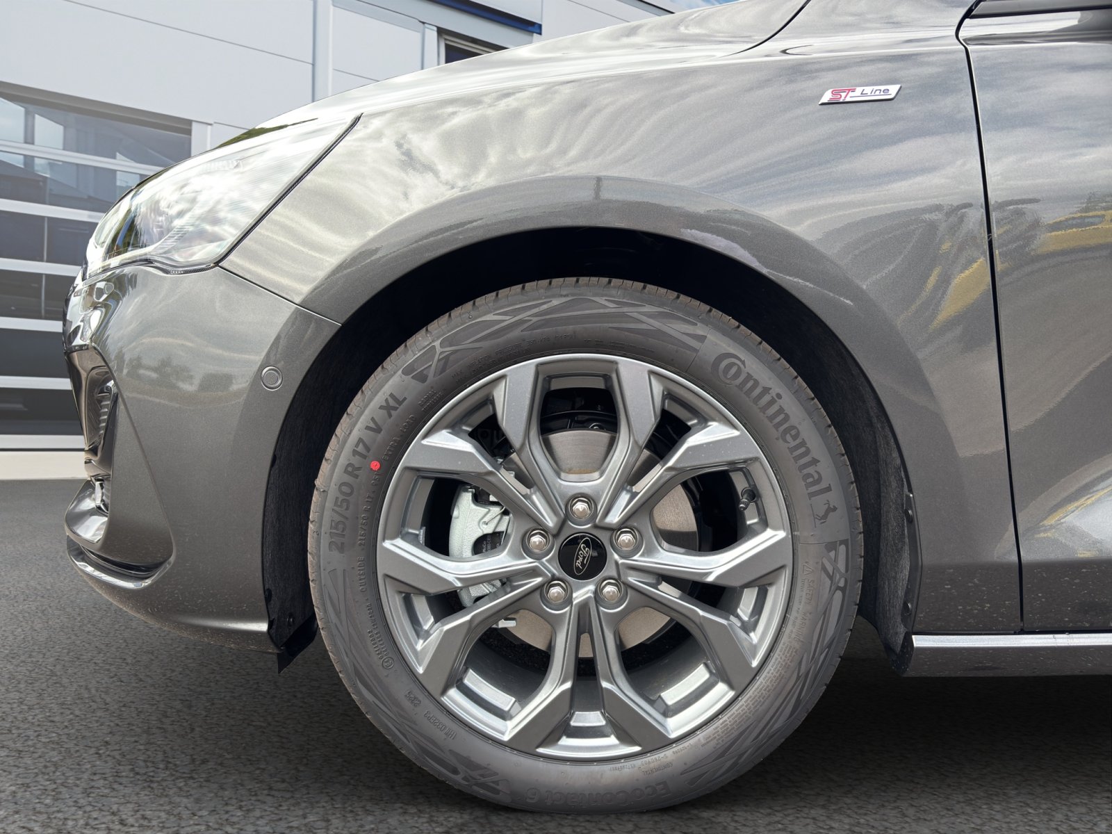 Fahrzeugabbildung Ford Focus ST-Line X #Fahrassistenz-Paket