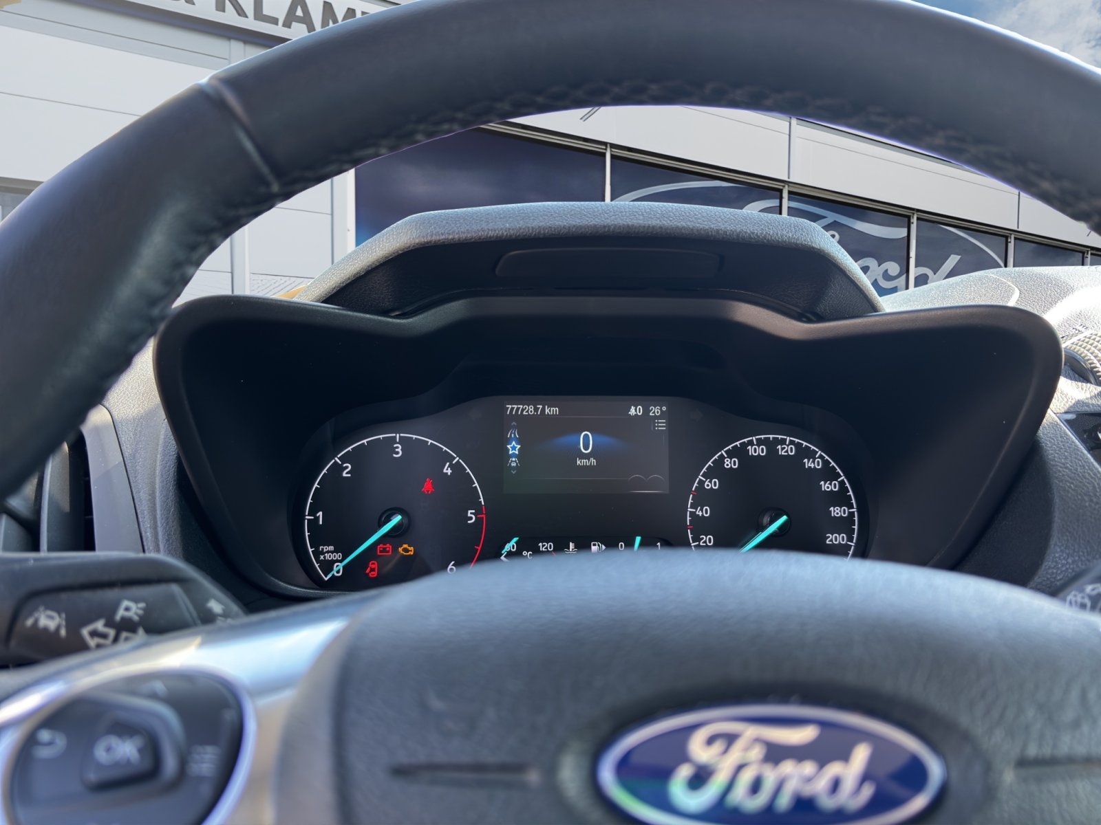Fahrzeugabbildung Ford Tourneo Connect Titanium