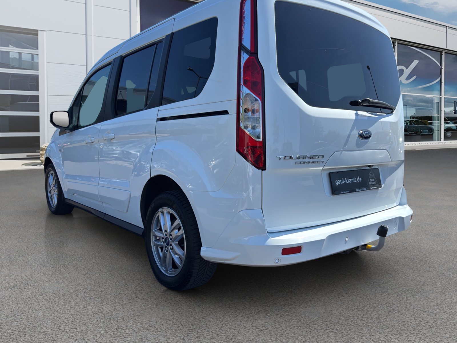 Fahrzeugabbildung Ford Tourneo Connect Titanium