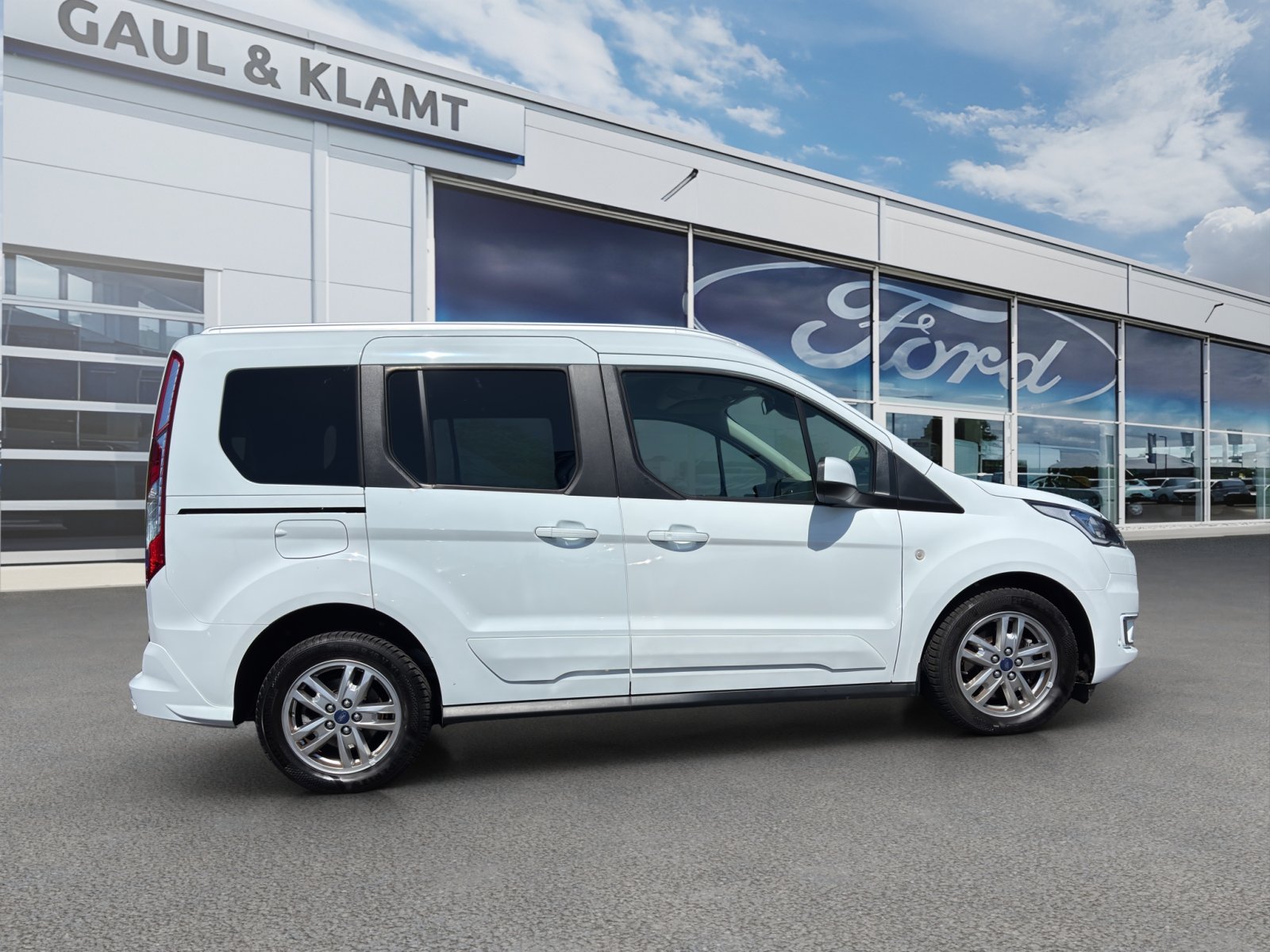 Fahrzeugabbildung Ford Tourneo Connect Titanium