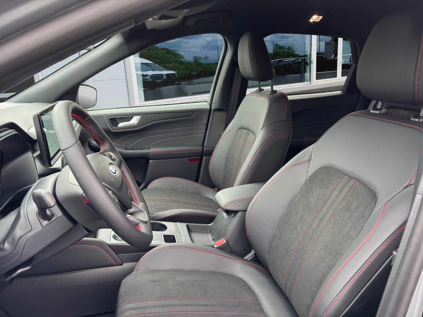 Fahrzeugabbildung Ford Kuga 2.5 PHEV Plug-In Hybrid ST-Line X #Winterpaket