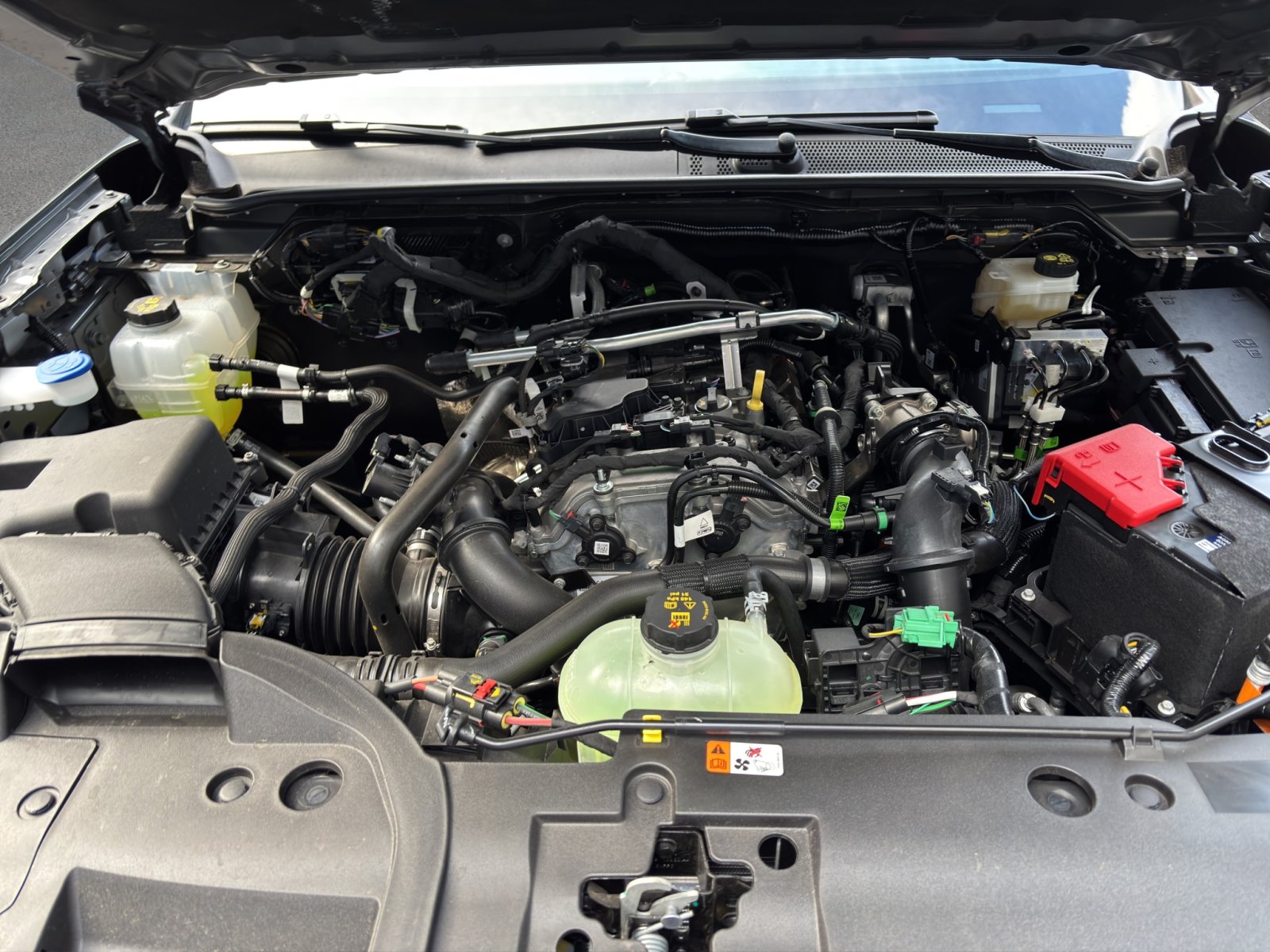 Fahrzeugabbildung Ford Ranger Plug-in-Hybrid Wildtrak e-4WD Doppelkabine #AHK