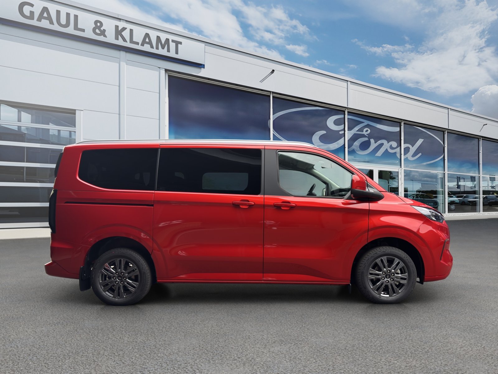 Fahrzeugabbildung Ford Tourneo Custom 2.0 Ecoblue 320 L1 Tourneo Titanium FWD