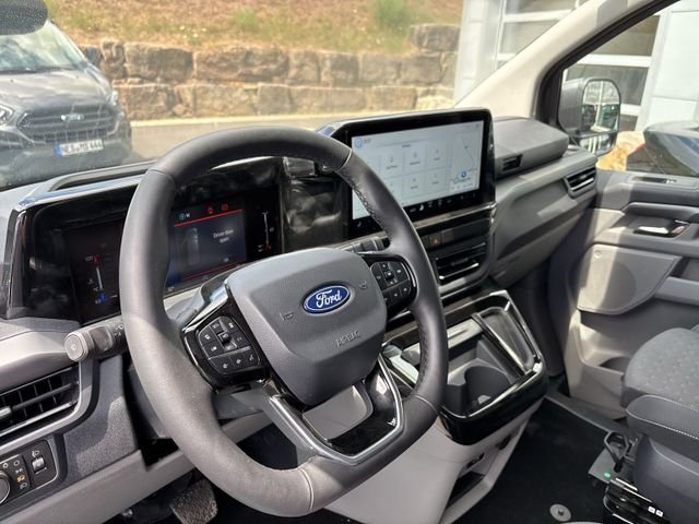 Fahrzeugabbildung Ford Tourneo Custom 2.0 320 L1 Nugget Titanium