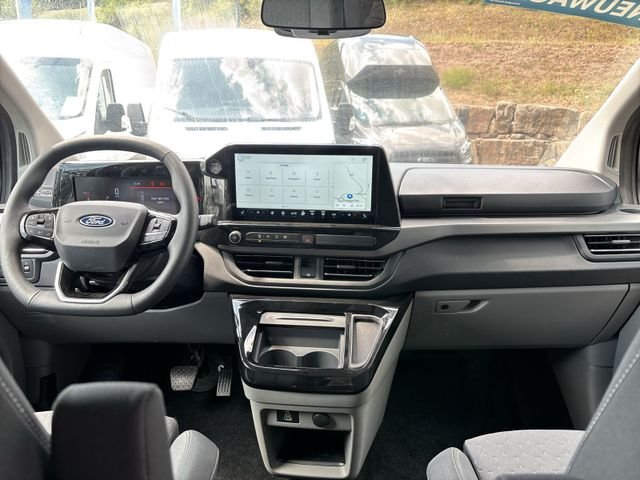 Fahrzeugabbildung Ford Tourneo Custom 2.0 320 L1 Nugget Titanium