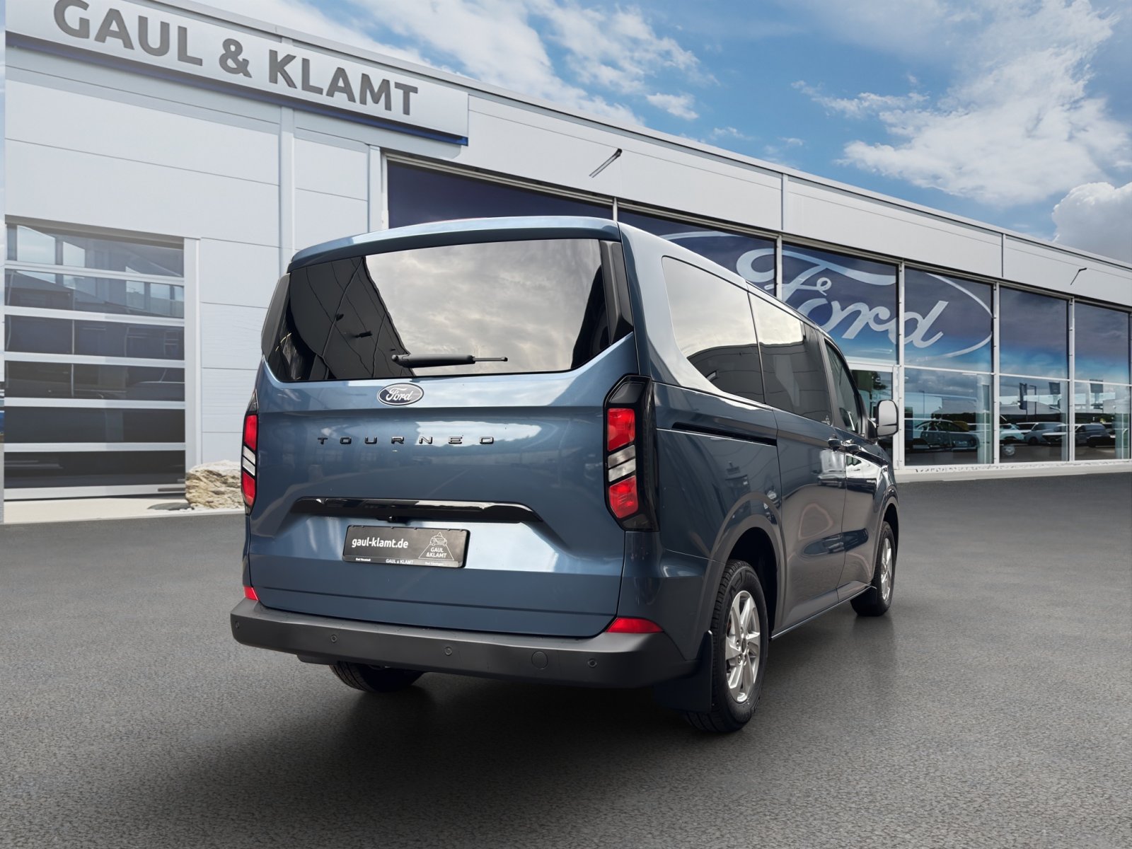 Fahrzeugabbildung Ford Tourneo Custom 2.0 Ecoblue 320 L1 Tourneo Trend FWD