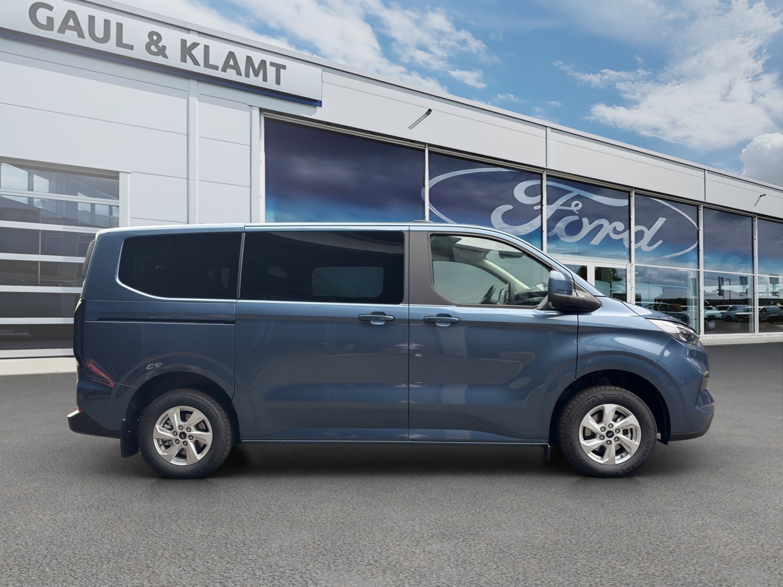 Fahrzeugabbildung Ford Tourneo Custom 2.0 Ecoblue 320 L1 Tourneo Trend FWD