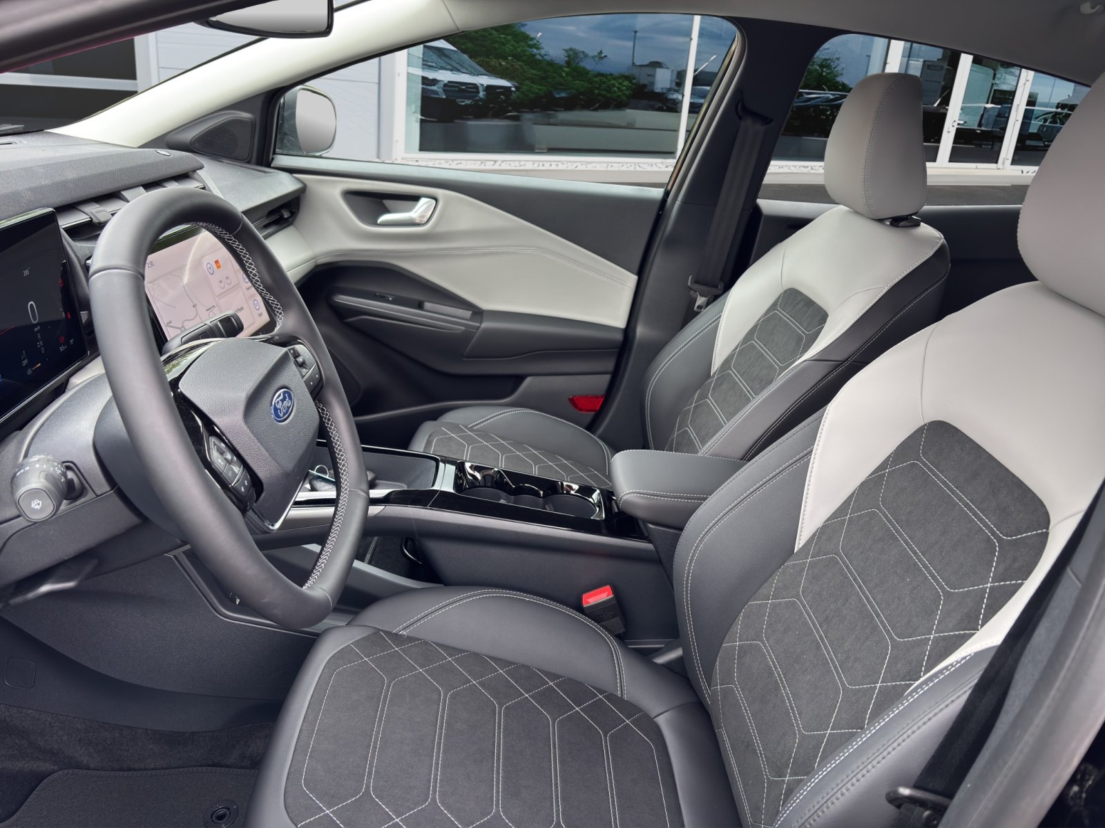 Fahrzeugabbildung Ford Puma Gen-E eMotor 124 kW Premium FWD