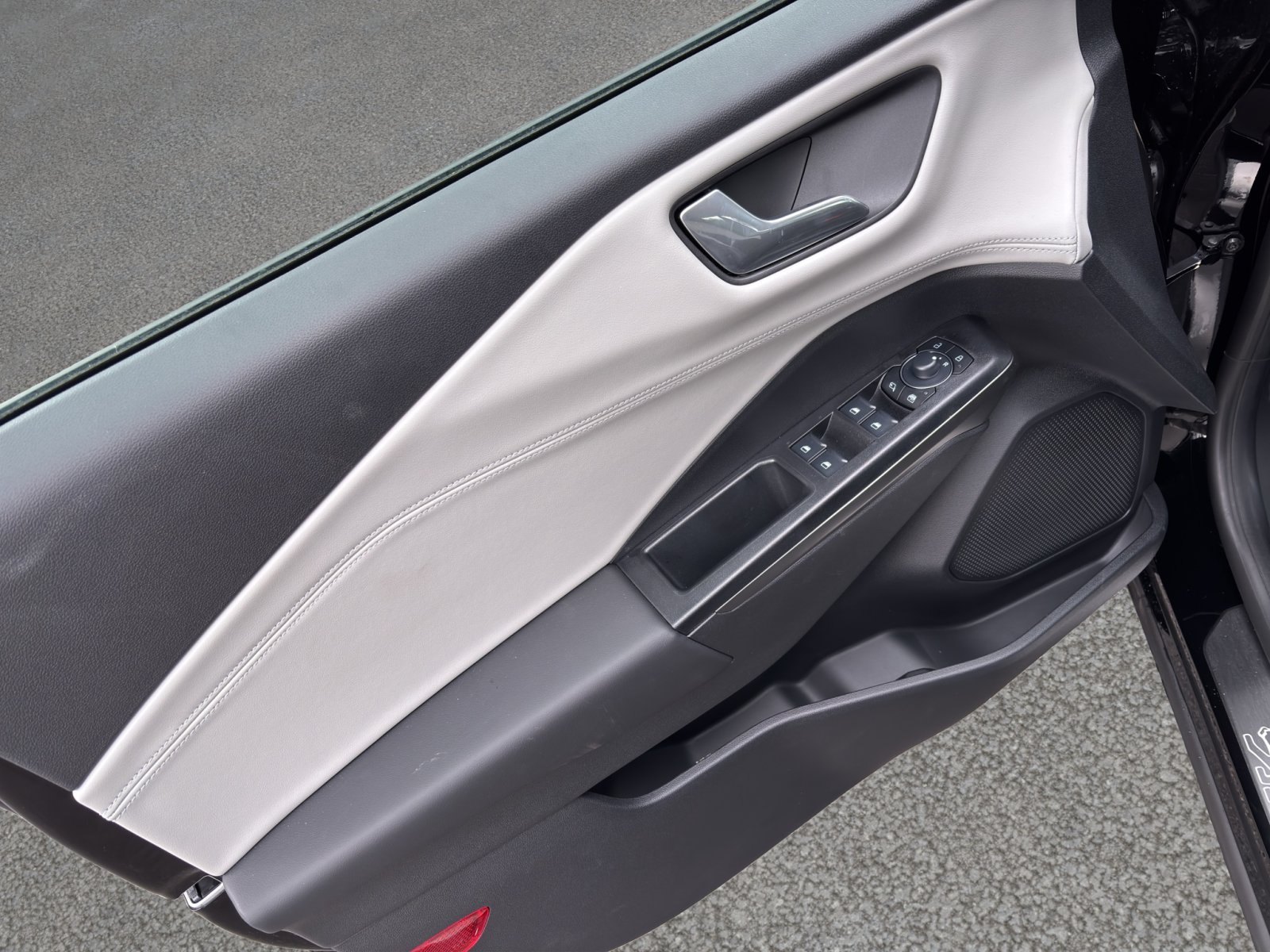 Fahrzeugabbildung Ford Puma Gen-E eMotor 124 kW Premium FWD