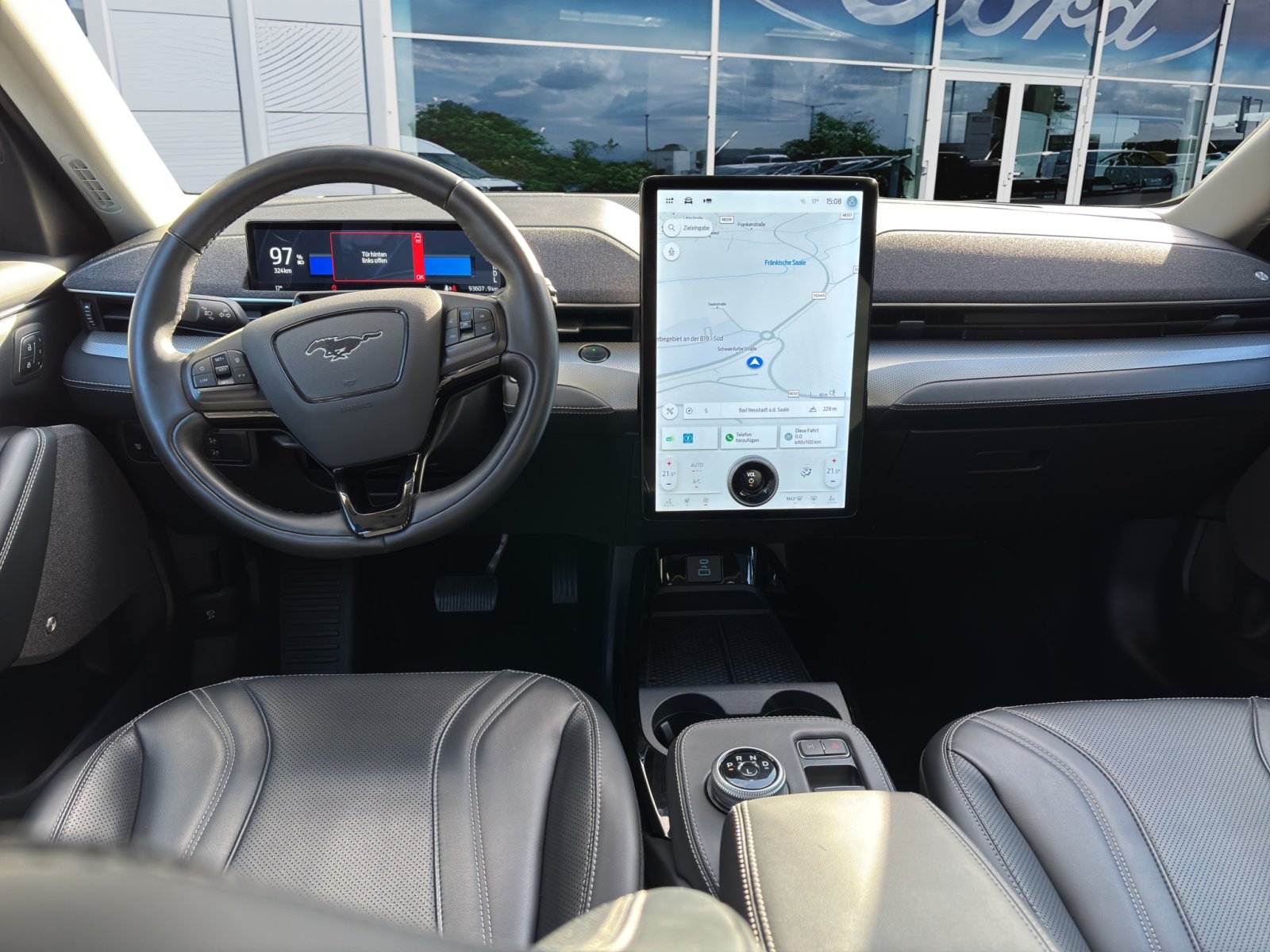 Fahrzeugabbildung Ford Mustang Mach-E Basis #Panoramadach
