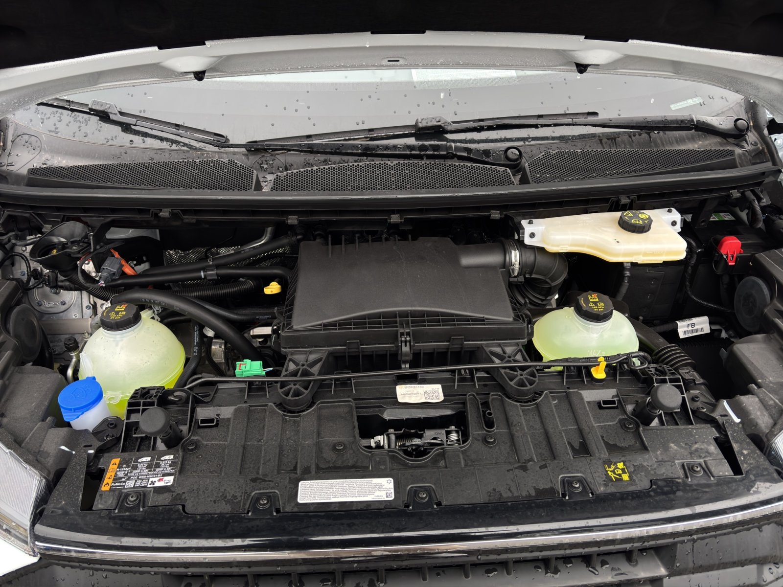 Fahrzeugabbildung Ford Transit Custom 320 L1 Trend FWD Plug-in Hybrid