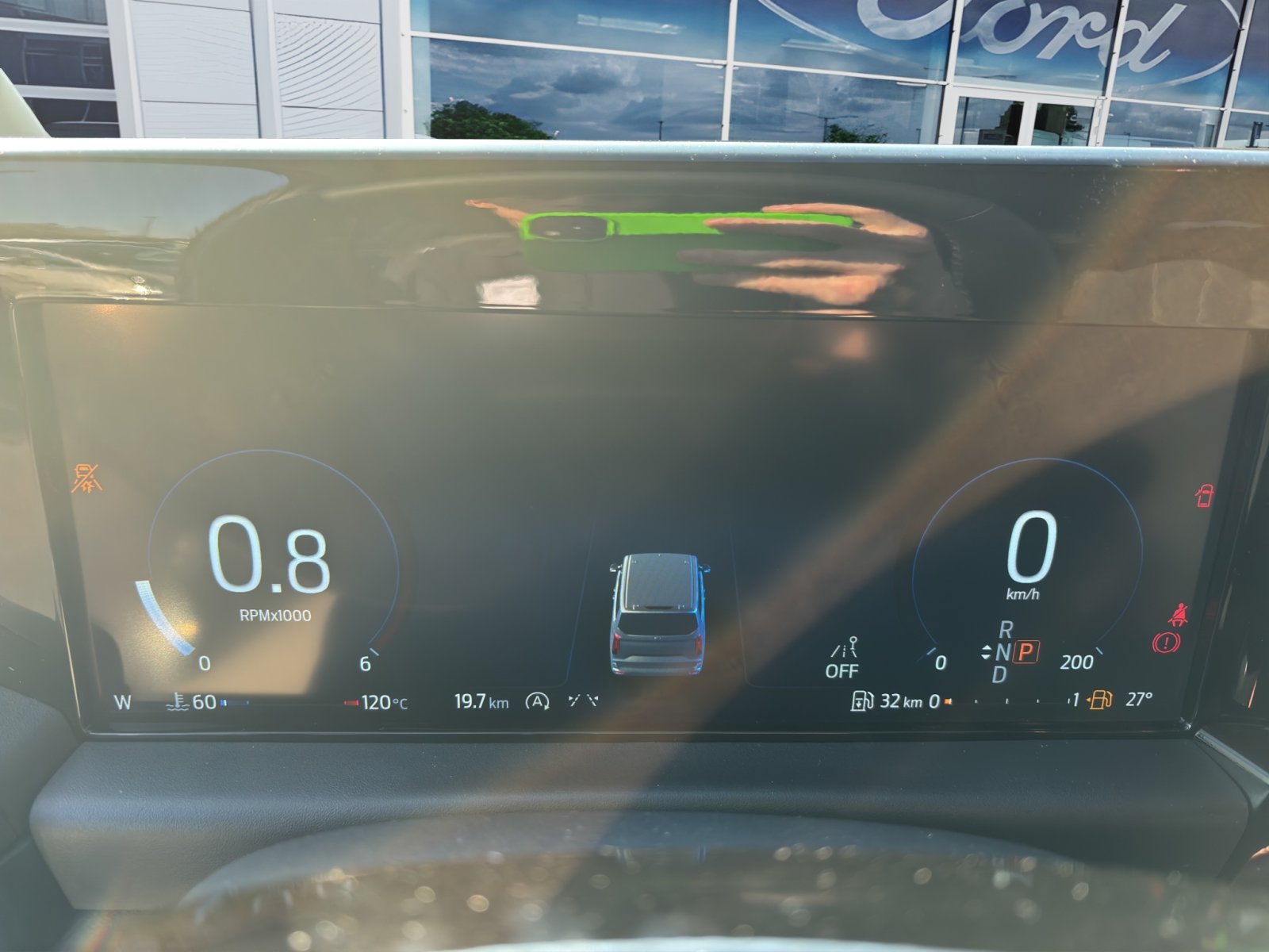 Fahrzeugabbildung Ford Tourneo Custom 2.0 Ecoblue 320 L1 Tourneo Titanium FWD B&O Soundsystem