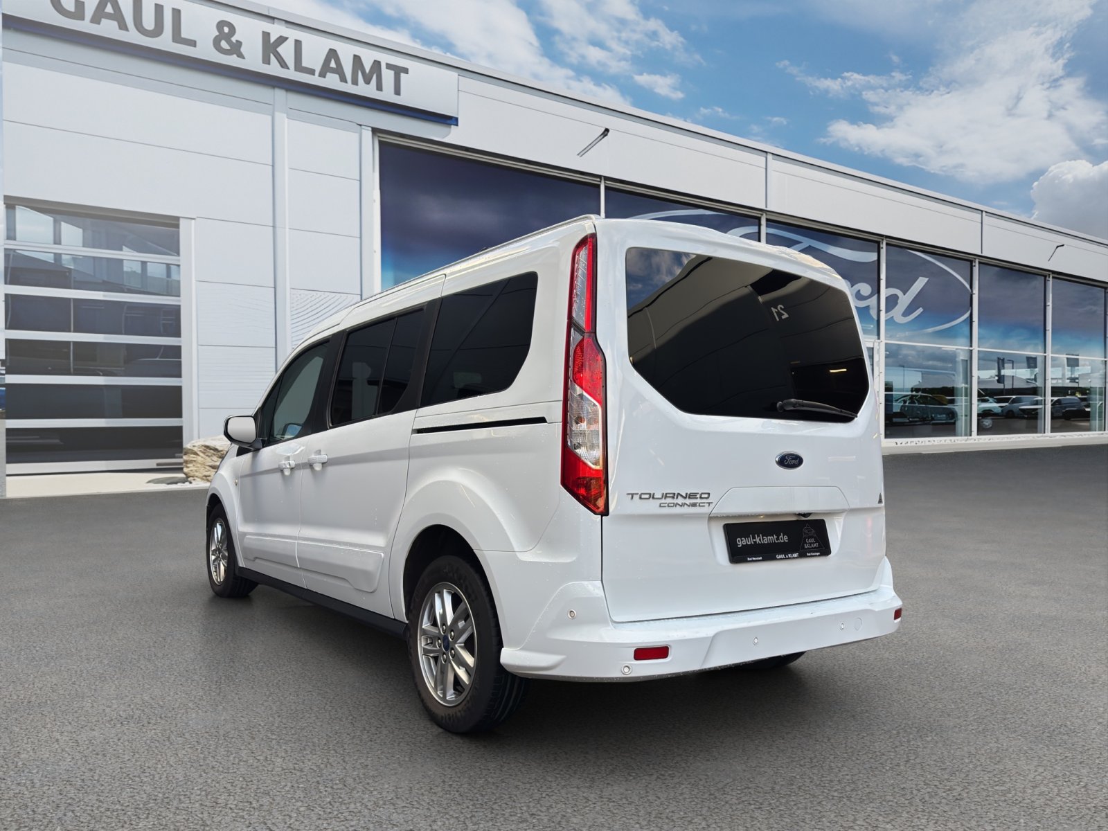 Fahrzeugabbildung Ford Grand Tourneo Titanium #Rückfahrkamera
