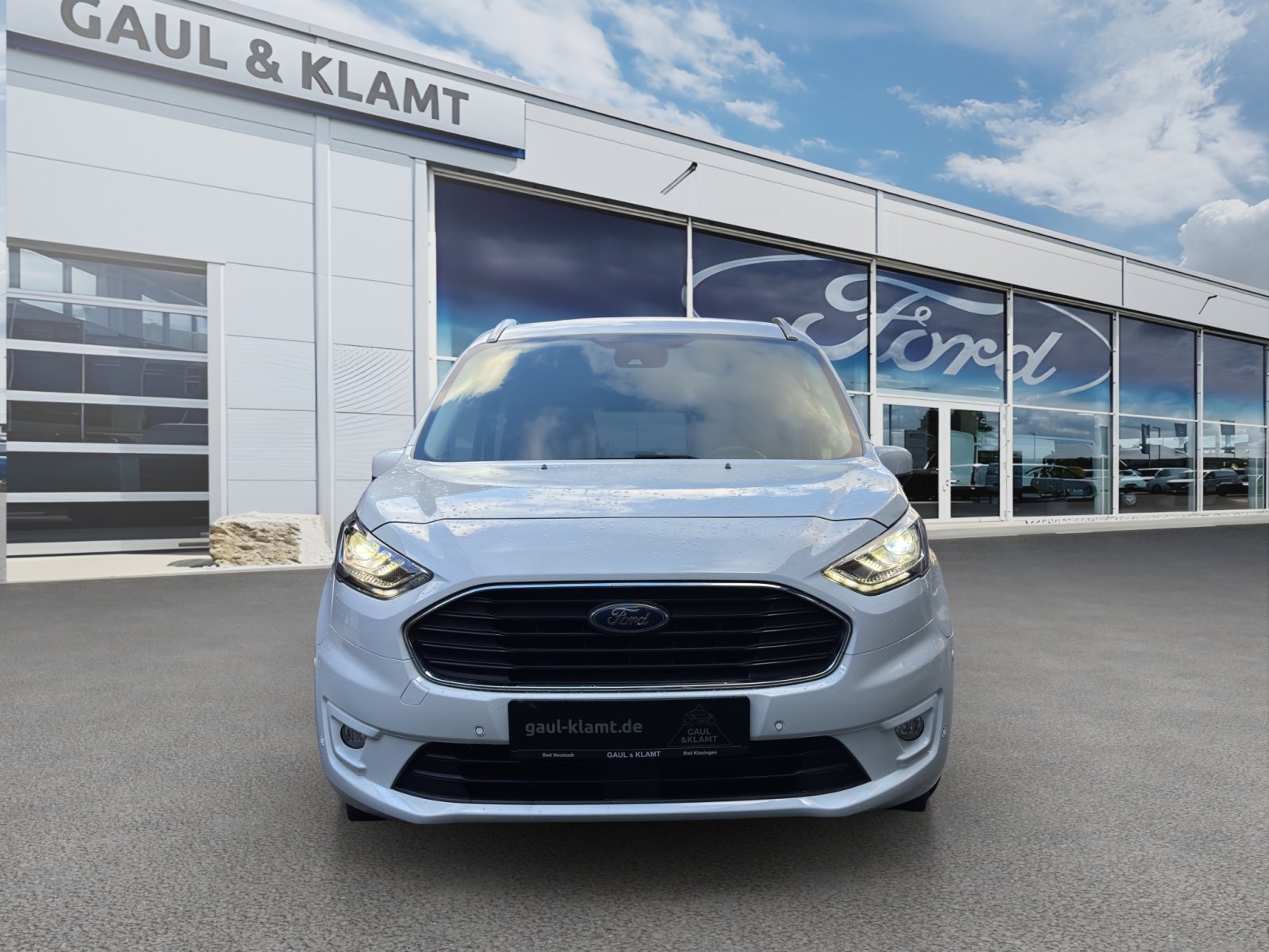 Fahrzeugabbildung Ford Grand Tourneo Titanium #Rückfahrkamera