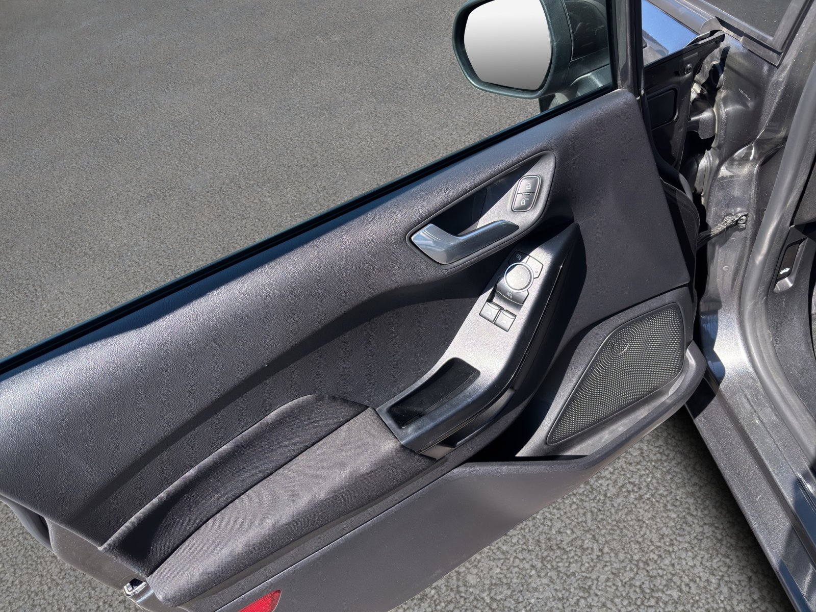 Fahrzeugabbildung Ford Fiesta Cool & Connect