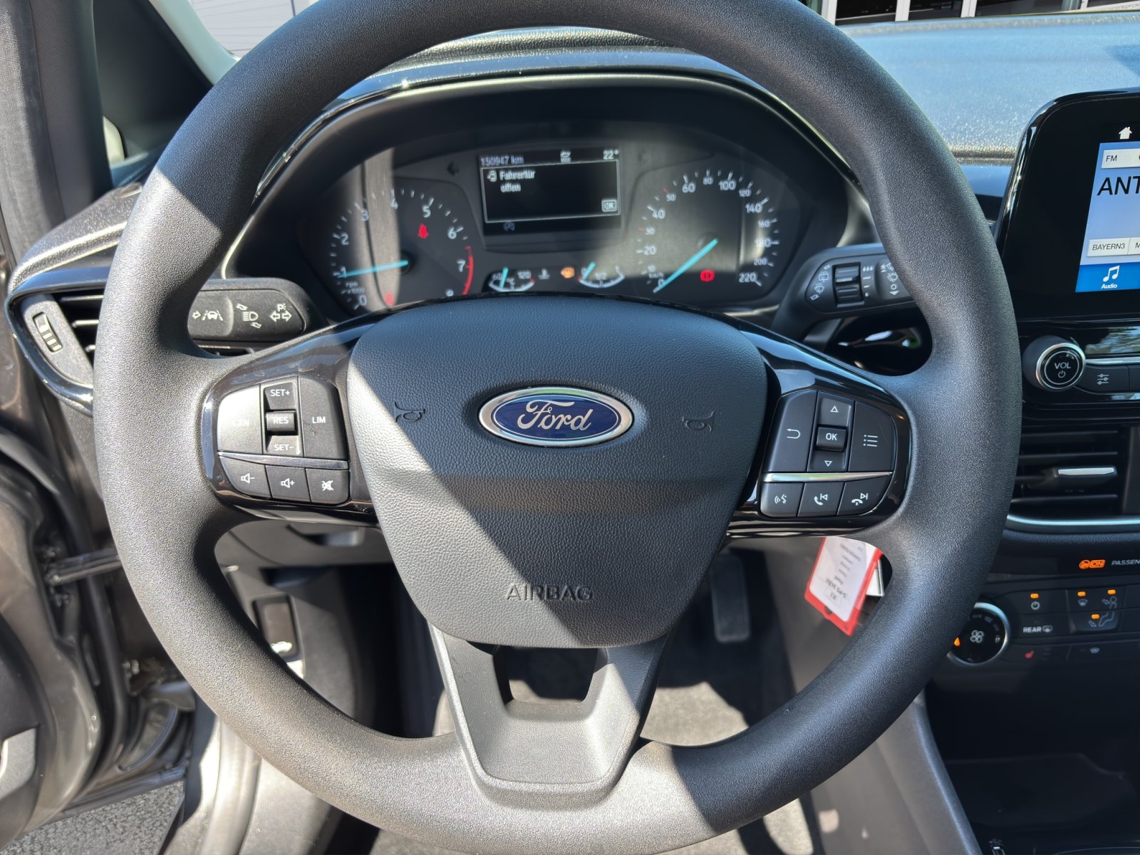 Fahrzeugabbildung Ford Fiesta Cool & Connect