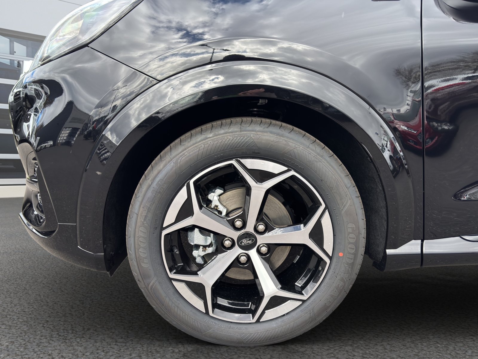 Fahrzeugabbildung Ford Puma ST-Line