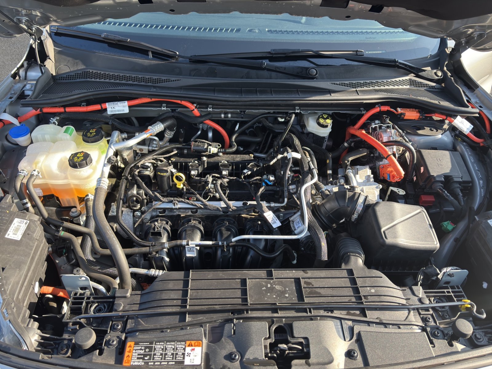 Fahrzeugabbildung Ford Kuga 2.5 PHEV Plug-In Hybrid Titanium #AHK