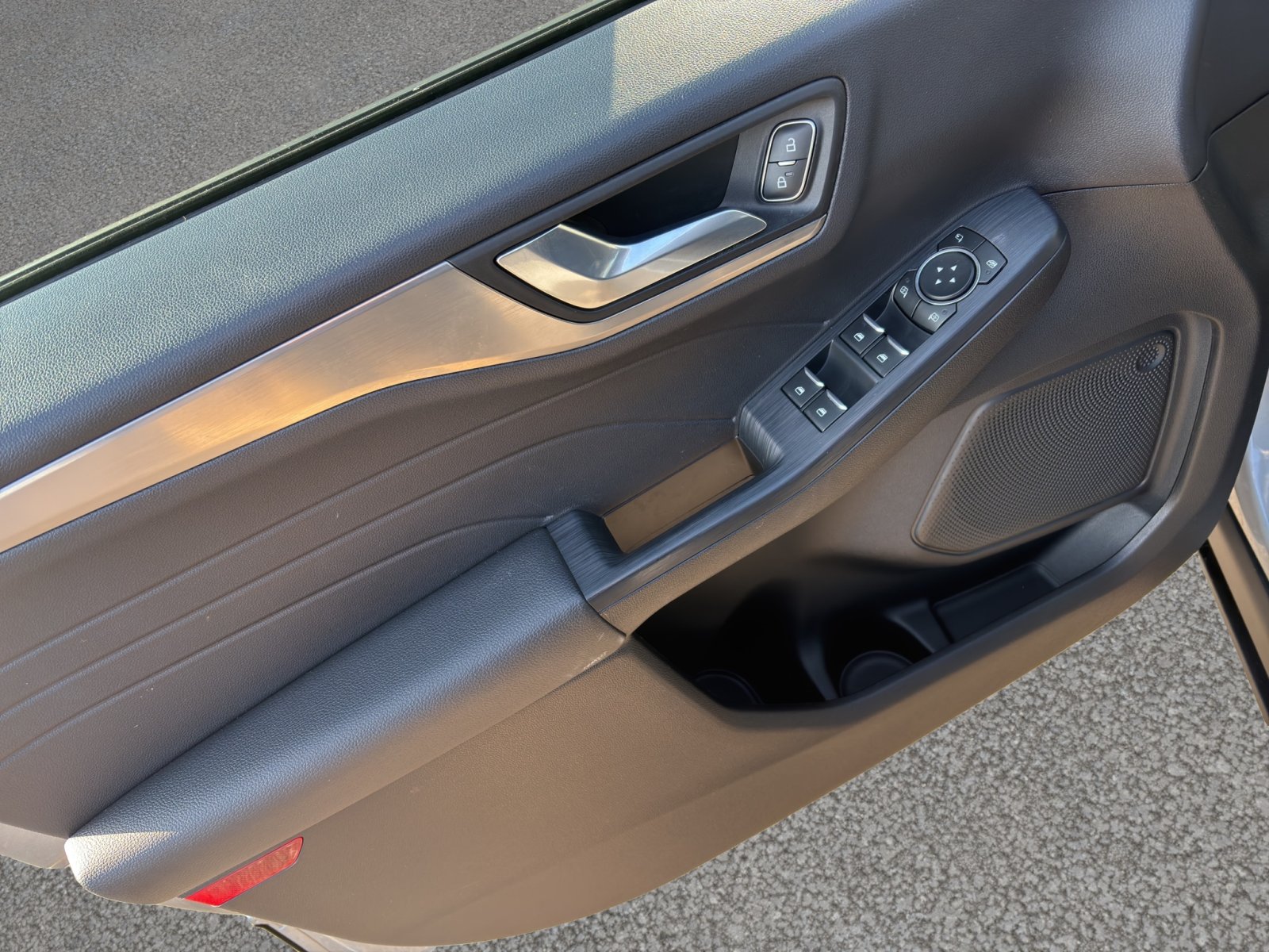 Fahrzeugabbildung Ford Kuga 2.5 PHEV Plug-In Hybrid Titanium #AHK