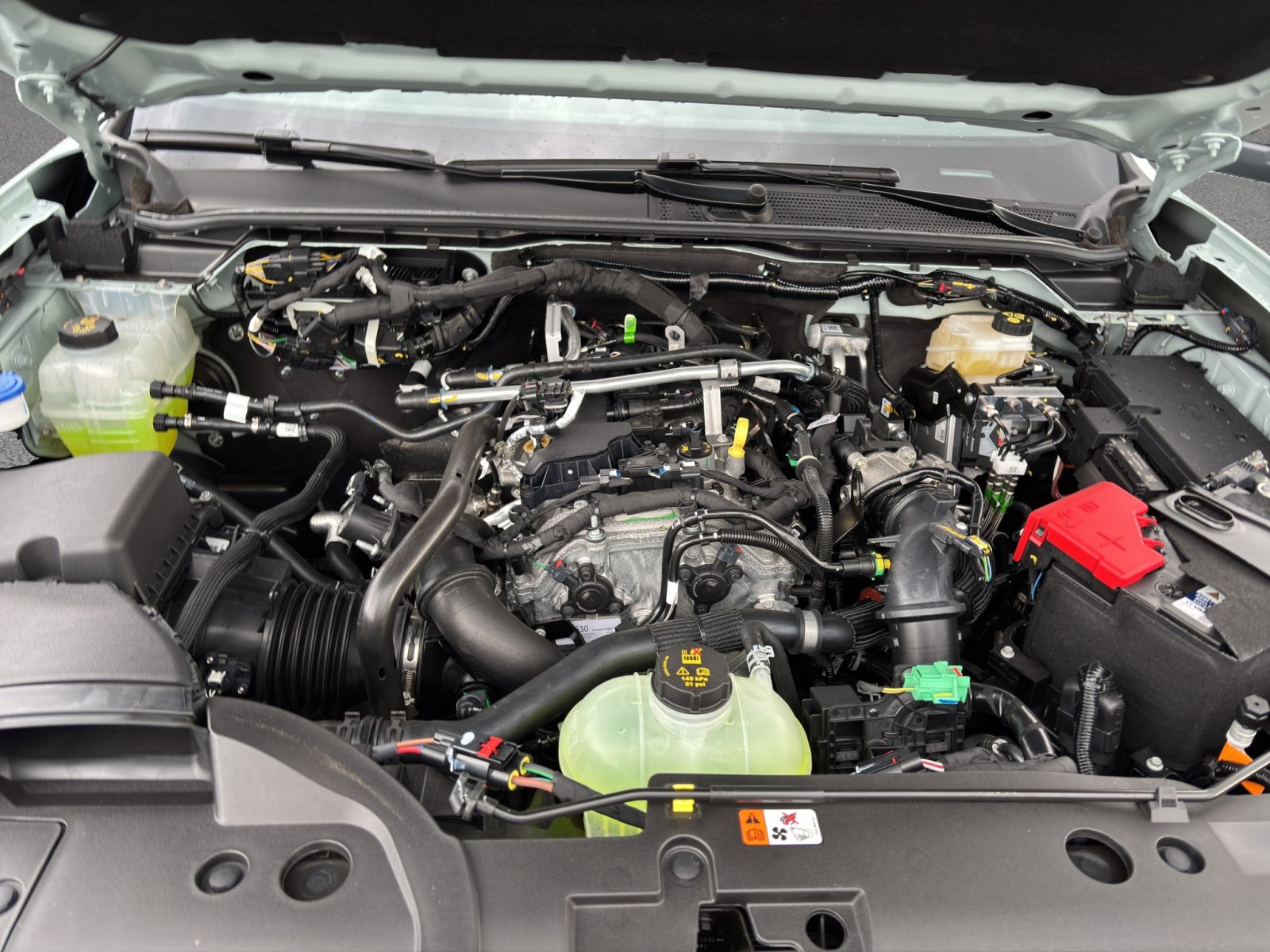 Fahrzeugabbildung Ford Ranger Plug-in-Hybrid Stormtrak e-4WD Doppelkabine