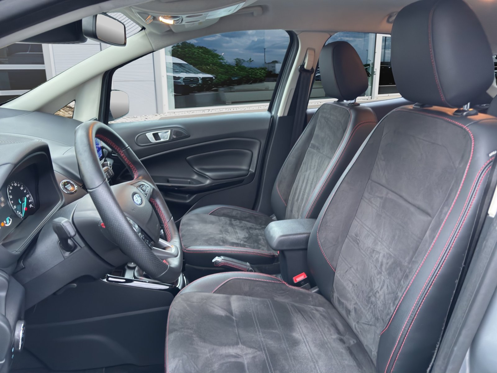 Fahrzeugabbildung Ford EcoSport ST-Line #Fahrassistenz-Paket